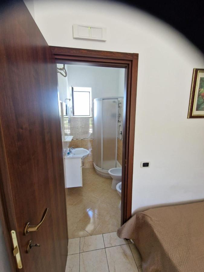Casale Bianco Al Casello Dell' Autostrada Guidonia Dış mekan fotoğraf
